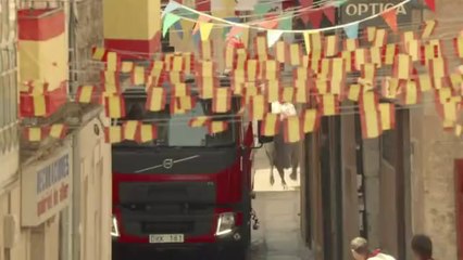 Boğalar İçinde Bir Matador Kamyon