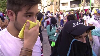 Des milliers de Vénézuéliens de nouveau dans la rue à Caracas