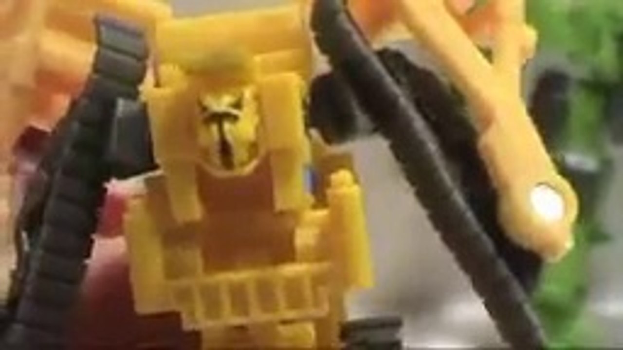 Video Review of Transformers Revenge of the Fallen; Legends Class Devastator