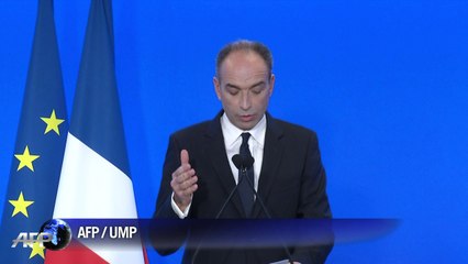 Copé contre-attaque en exigeant la transparence des partis