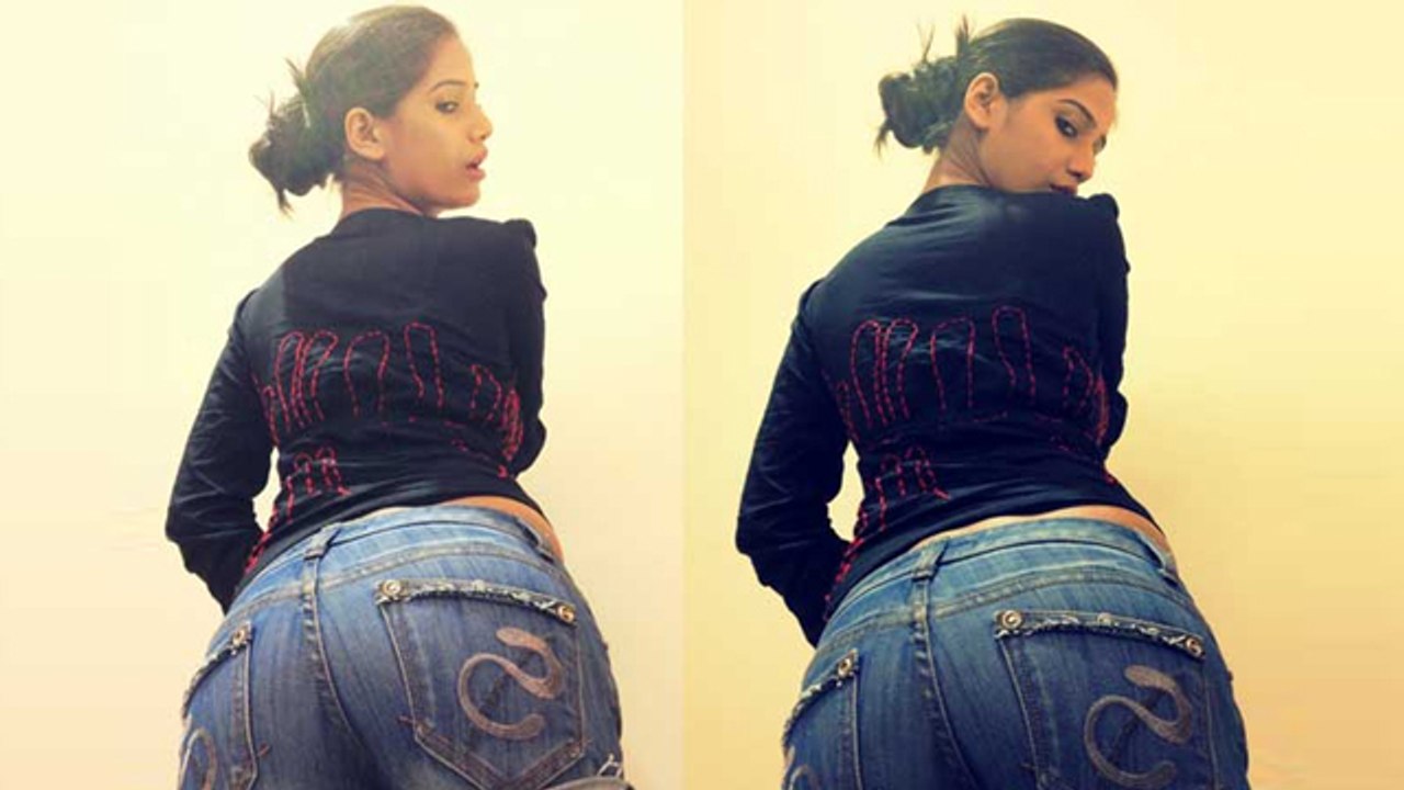 Hot | Poonam Pandey Ranks Her Butt Above Average