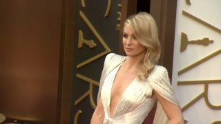 Oscar Fashions: Kate Hudson, Goldie Hawn, Kurt Russell, Jeremy Renner