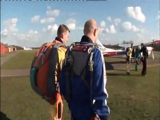 paracute sprong Dennis Vogels