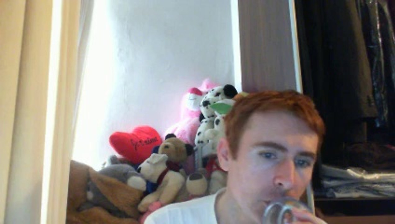 Wiwi égratigne "les ombres sont chinoises" de Giani Esposito