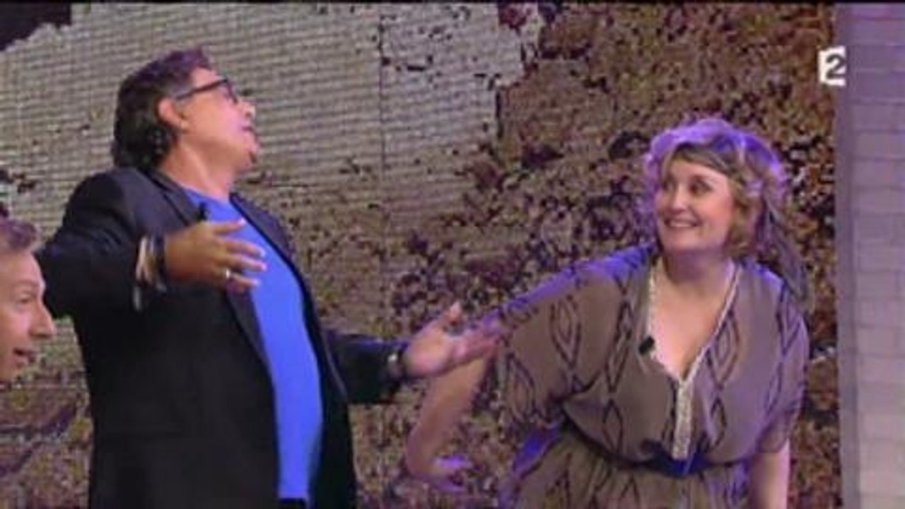 "Comment ça va bien !" : Frédéric François danse sur Rihanna !