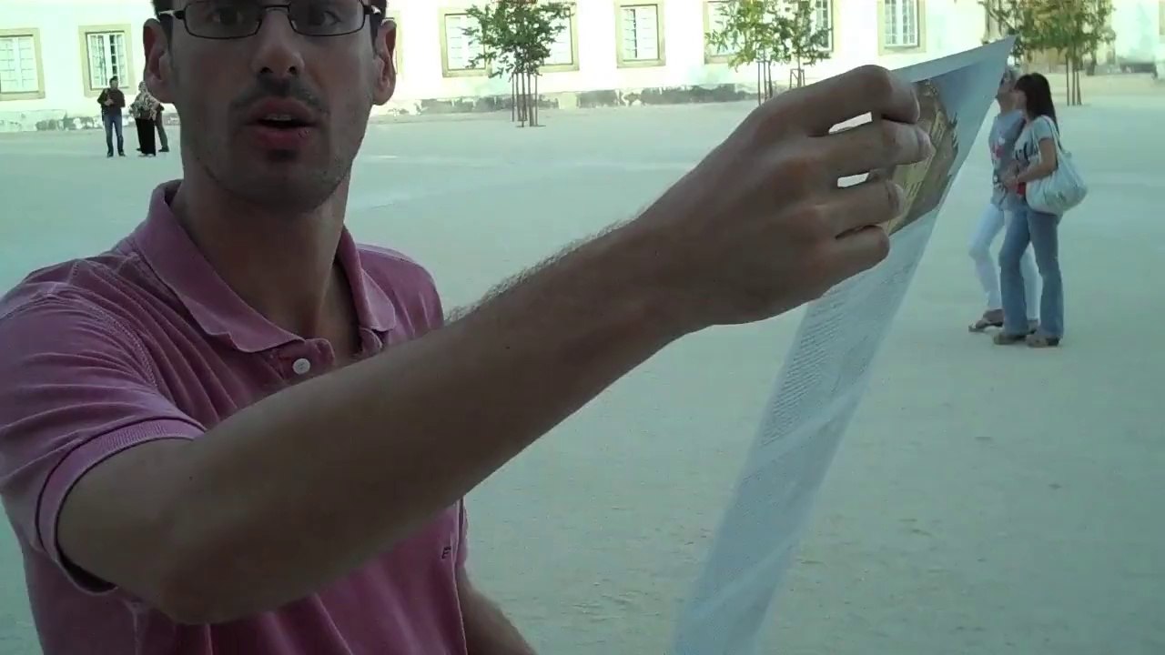 (Portugal – Coimbra) Le guide intergalactique nouvelle génération