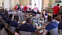 Exclusif : l'arrivée des Bleus à Clairefontaine (France - Pays-Bas)