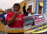 Empresarios y productores de cuero y calzado protestan  y piden al gobierno del presidente Ollanta Humala frene las importaciones de calzado chino.