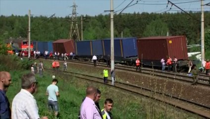 BUZZ NEWS - Grave accident de train pres de moscou au moins 5 morts