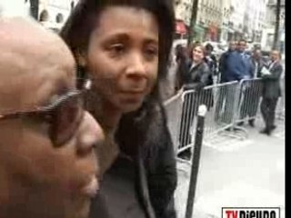 DIEUDONNE 10 MAI 06 JARDIN LUXEMBOURG