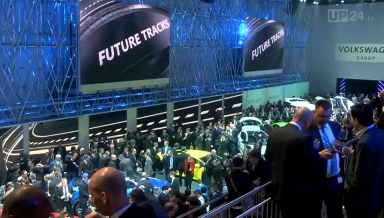 Premierenfeuerwerk auf dem Volkswagen-Konzernabend in Genf