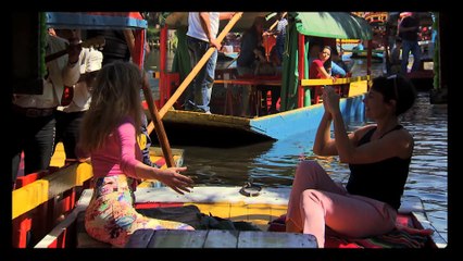 Fais-moi une place avec Arielle Dombasle au Mexique - Extrait n°2 (09/03/2014)