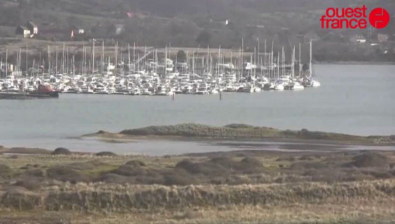 Grande Marée à Carteret: forte houle, pas de vent, quelques dégâts