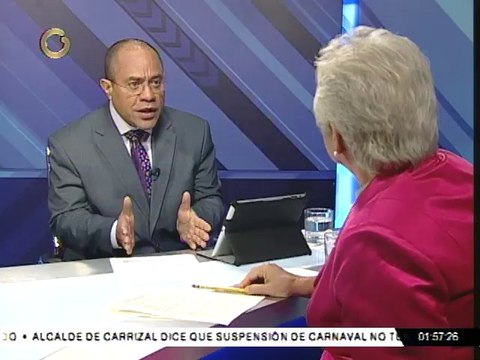 Aura Sofía Díaz: hay ciertos acontecimientos del pasado que se están repitiendo ahora . hay ciertos acontecimientos del pasado que se están repitiendo ahora .