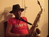 KING SAX joue RUDOLF (ESSIMO)