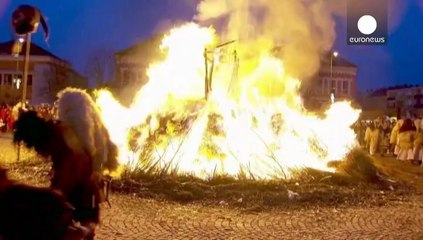 A Mohàcs, in Ungheria, nel carnevale dei mostri pelosi