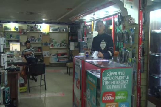 Çalınan cep telefonuna 13 yıl sonra ulaştı