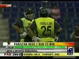 1 over 17 Runs Required - How Kamran Akmal Survived