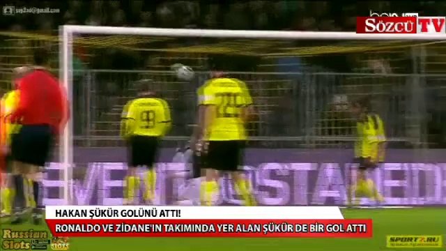 Hakan Şükür golünü attı