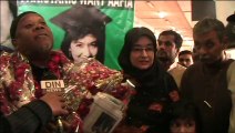 Mauri Saalakhan (President Peace thru Justice) talk to media at Karachi airport 5 March 2014