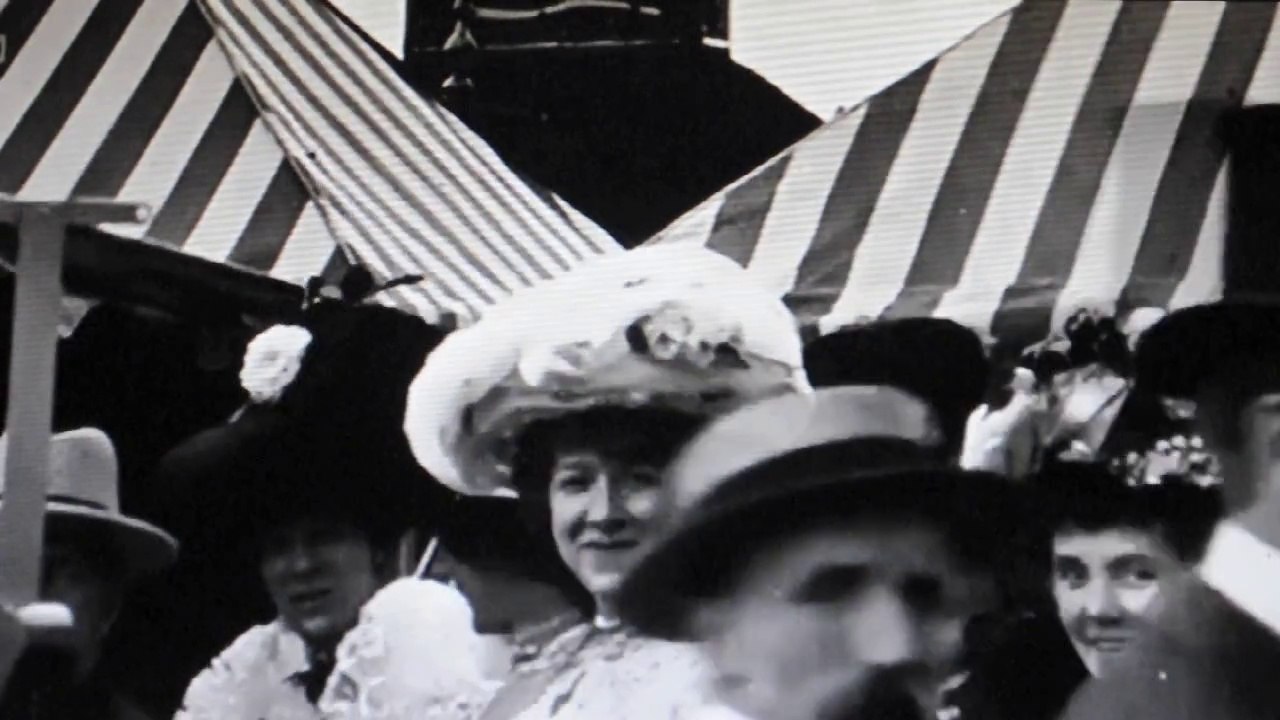 Black Cat Blues-Apollinaire (HD)