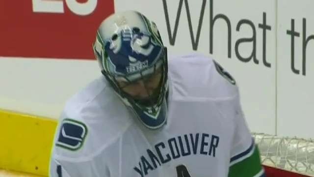 Roberto Luongo Traded to Panthers