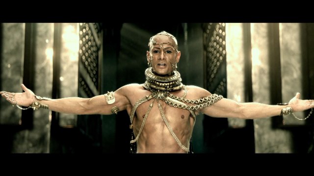 Xerxes Is The God-King In Scene From 300: Rise of an Empire