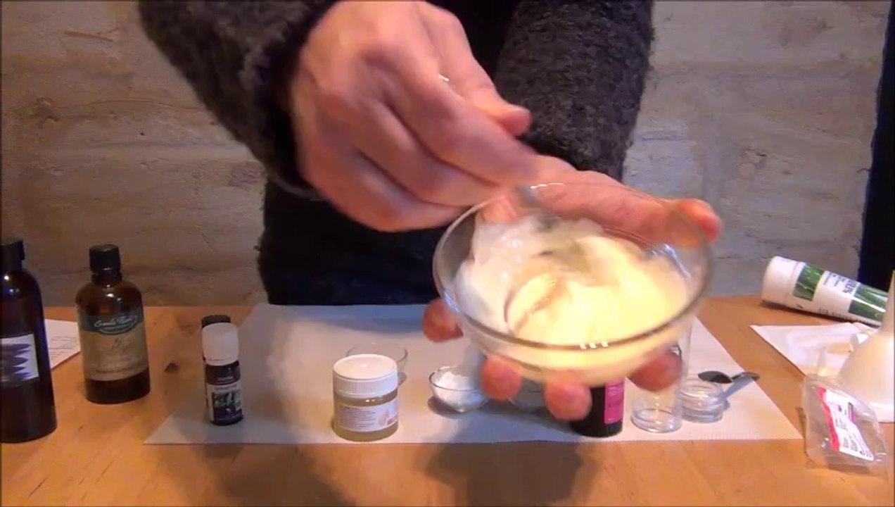 crème pour les mains, fortigiante pour les ongles
