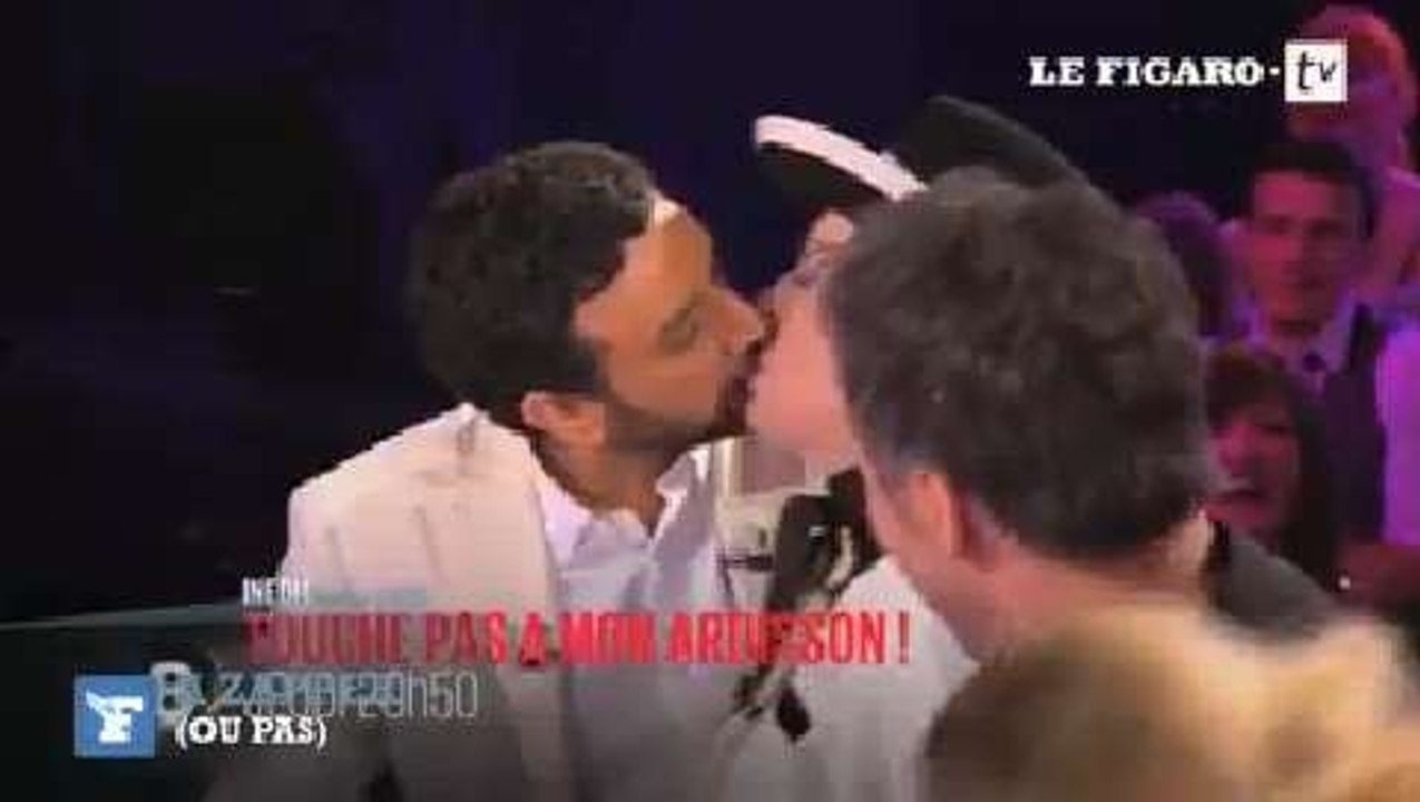 A Zapper (ou pas) : face à Ardisson, Hanouna embrasse Geneviève de Fontenay !