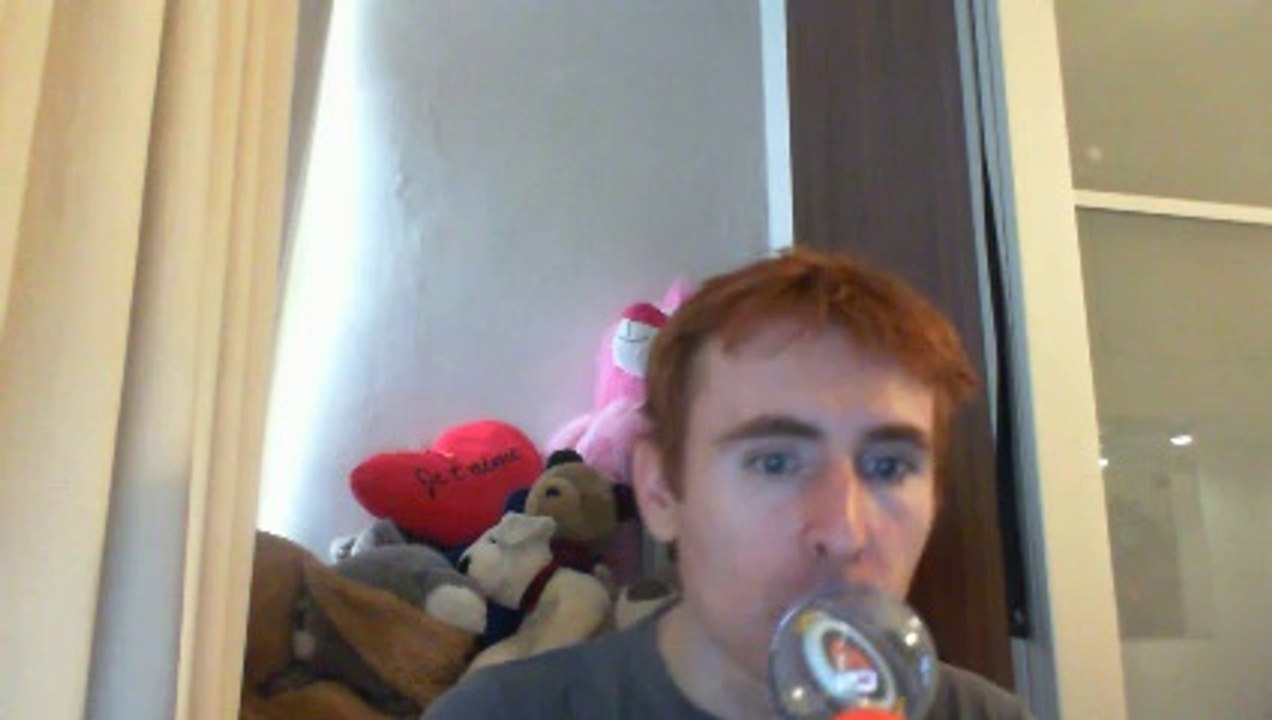 Wiwi égratigne "loin des ennuis" de Shin Sekai & Maska