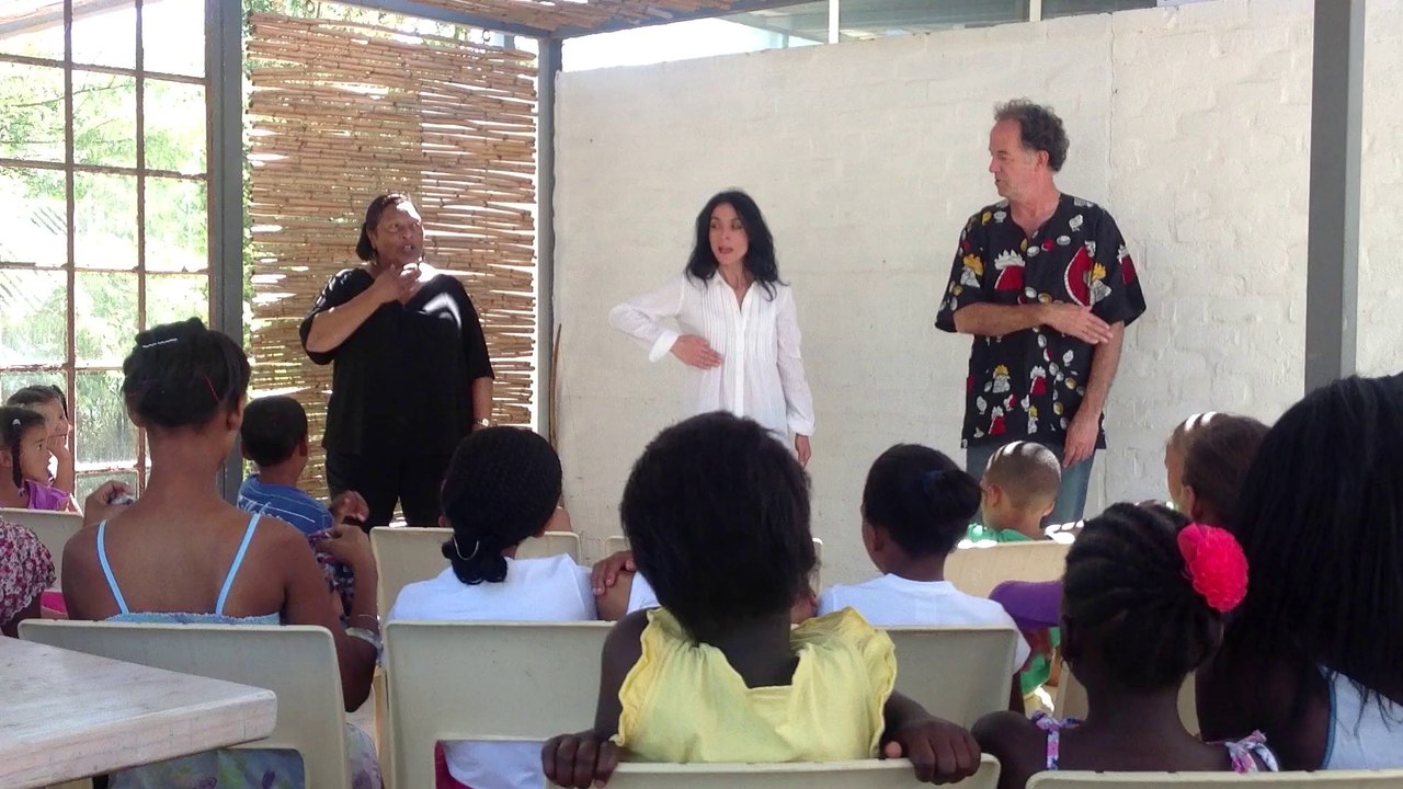 Jennifer Anderson traduit par Pedro Espi-Sanchis et Lavonna - Afrique du Sud Avril 2013