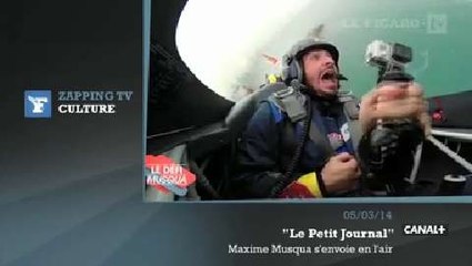 Zapping TV : la frayeur d'un journaliste de Canal+ dans un avion de voltige