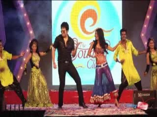 Live in relationship is no big deal for celebrity couples