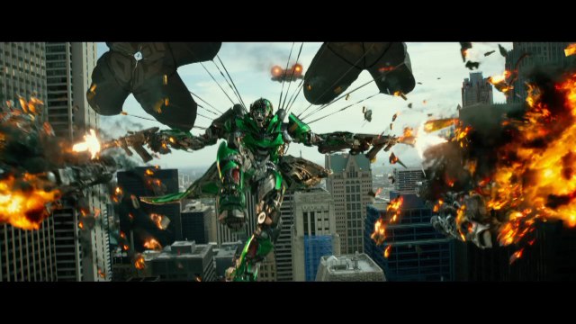 Mark Wahlberg, Nicola Peltz In Transformers: Age of Extinction Trailer