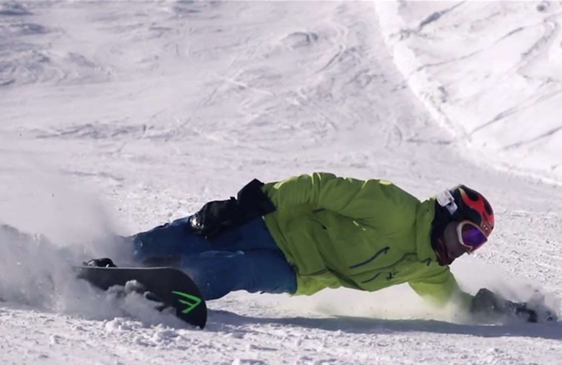 Amazing Snowboarding Carving Session in Russia - Snowboard