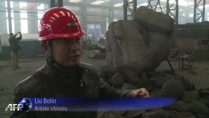 L'art coup de poing de Liu Bolin, "l'Andy Warhol chinois"