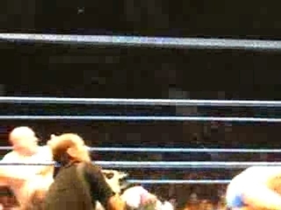 Chokeslam de Kane