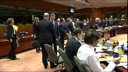 El Parlamento de Crimea aprueba la unión con Rusia y convoca un referéndum