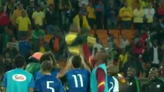 Boy invades Field And he hugs Neymar - South Africa Brazil