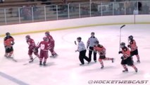 Un coup ultra violent en Hockey sur glace : le joueur reste à terre, K.O!