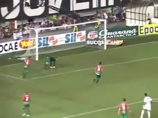 Neymar invente un nouveau drible_-11