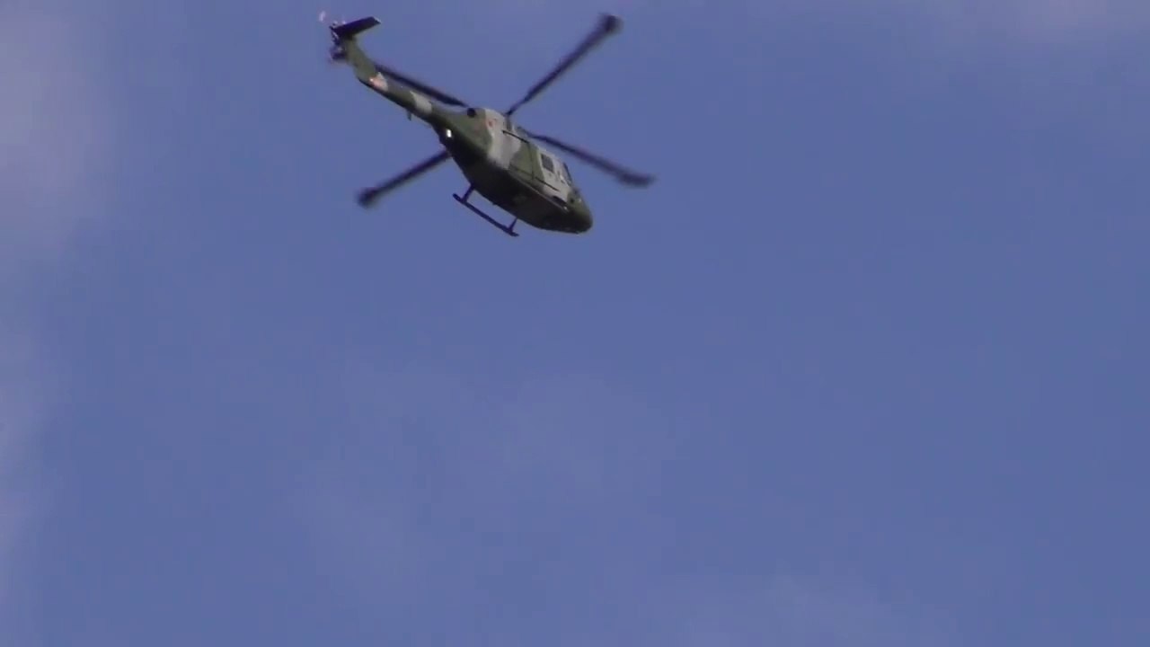 Amazing Army Lynx Helicopter Doing Back Flips