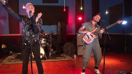 CraveOnstage: Semi-Precious Weapons "Never Going Home"