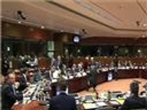 قرار تعليق المفاوضات بشأن تأشيرات الدخول مع روسيا