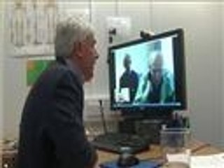 استشارات طبية عبر الإنترنت والمكالمات المصورة