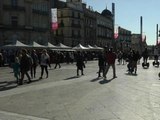 Les vacanciers profitent du soleil à Montpellier - 07/03
