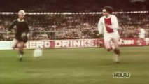 Foot : Johan Cruyff, ses meilleurs actions! Compilation d'Une légende