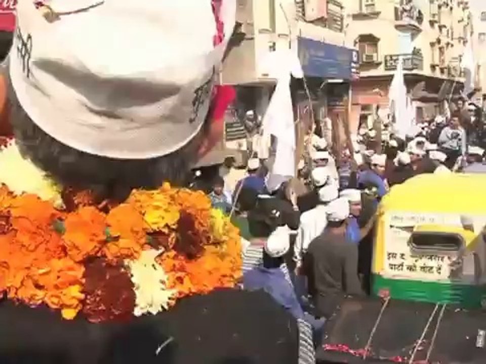Aam Aadmi Party:Jhadu Chalao Yatra Day 17