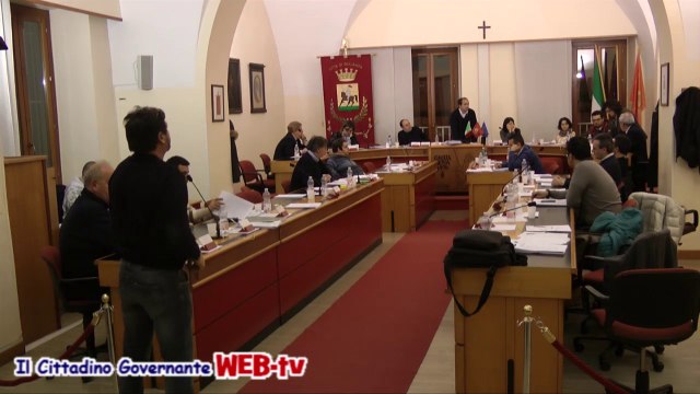Consiglio comunale 10 febbraio 2014 punto 11 variante specifica sottozona E5 sospensione