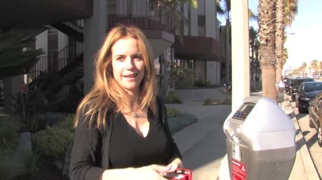 Kelly Preston erklärt den Fehler von John Travolta